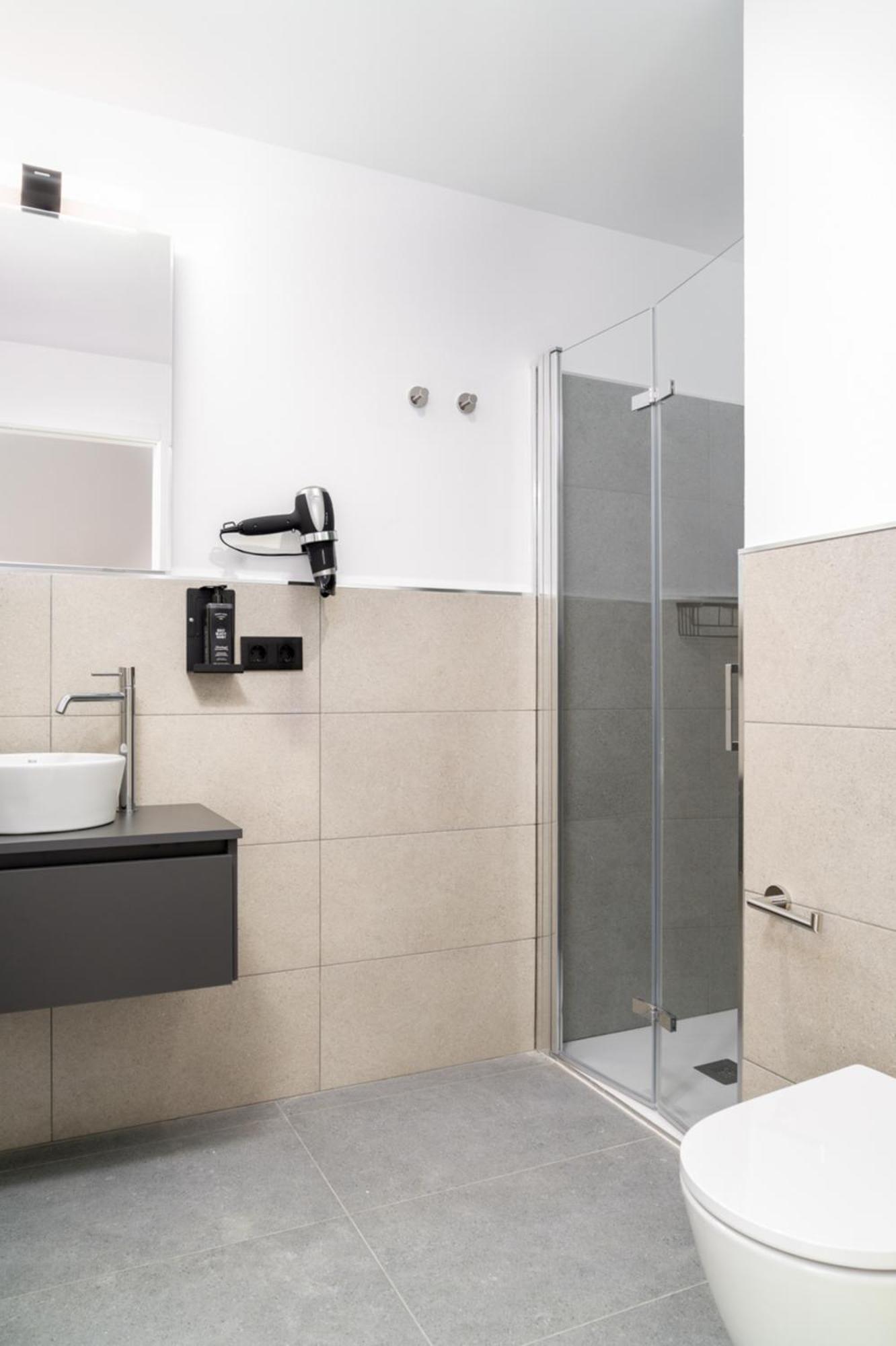 Limehome Valencia Carrer D'Antonio Ferrandis Номер фото
